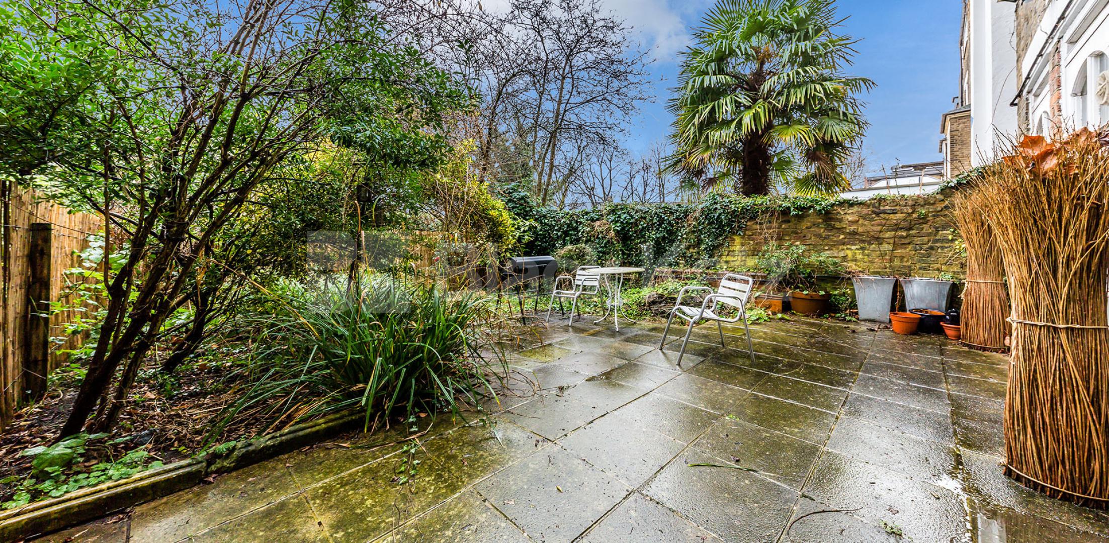 			GARDEN FLAT!, 2 Bedroom, 1 bath, 1 reception Flat			 Hillmarton Road, CALEDONIAN ROAD 